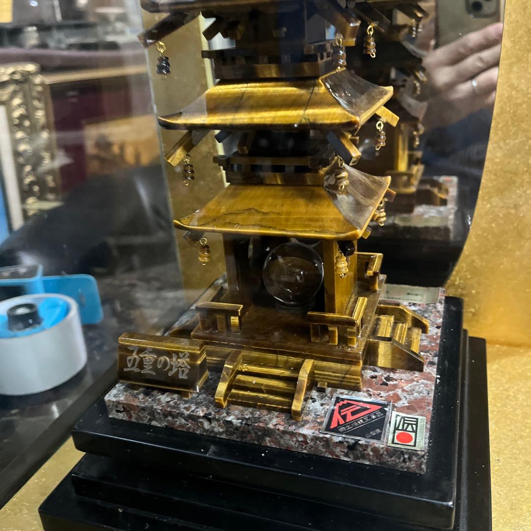 虎目石五重の塔、五重の塔、水晶五重の塔、