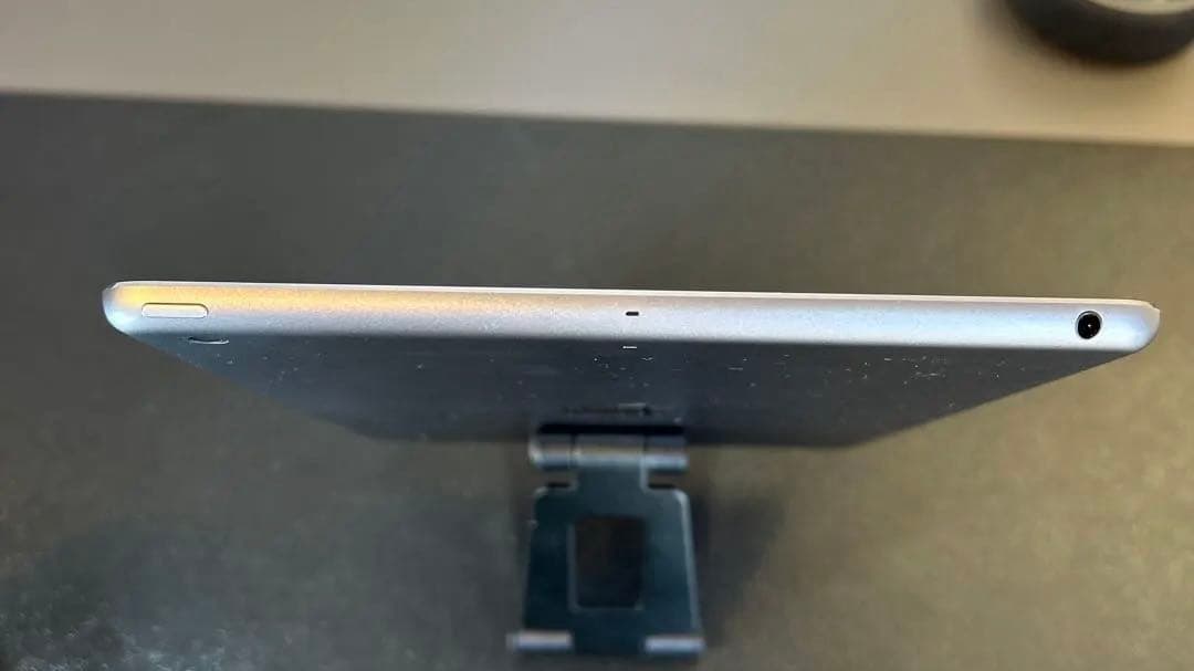 iPad Air MD787JA スペースグレイ　64G 12.5.7