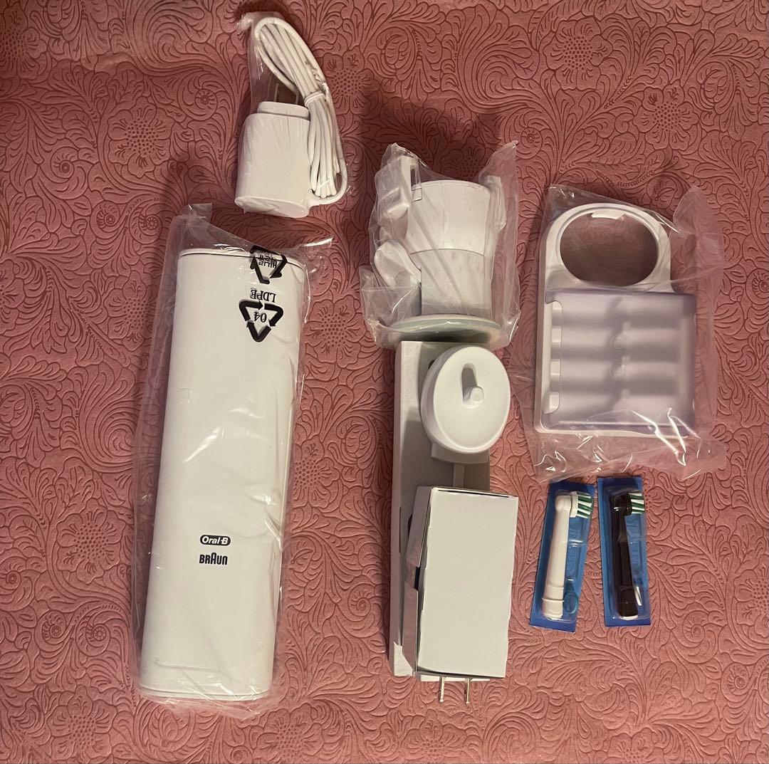 BRAUNオーラル-B GENIUS \"9000\"(White)未使用品