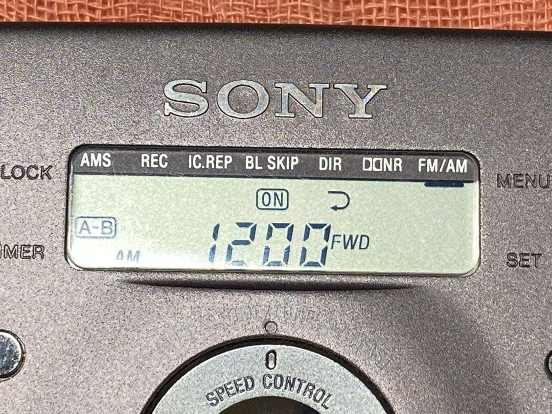 ソニー　カセット型ウォークマン　WM-GX822