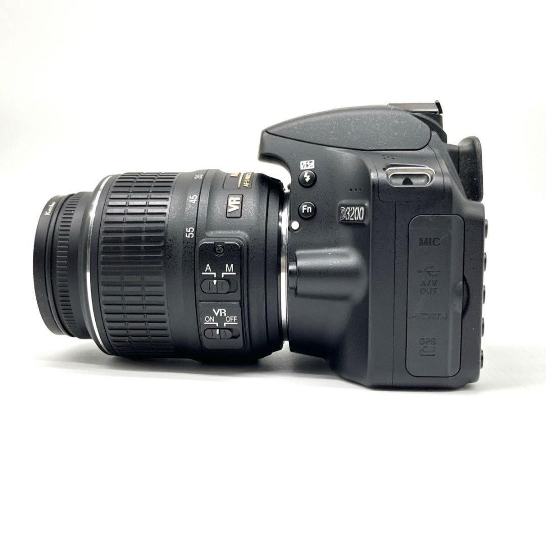 Nikon D3200 標準レンズキット 18-55mm バッグ付き