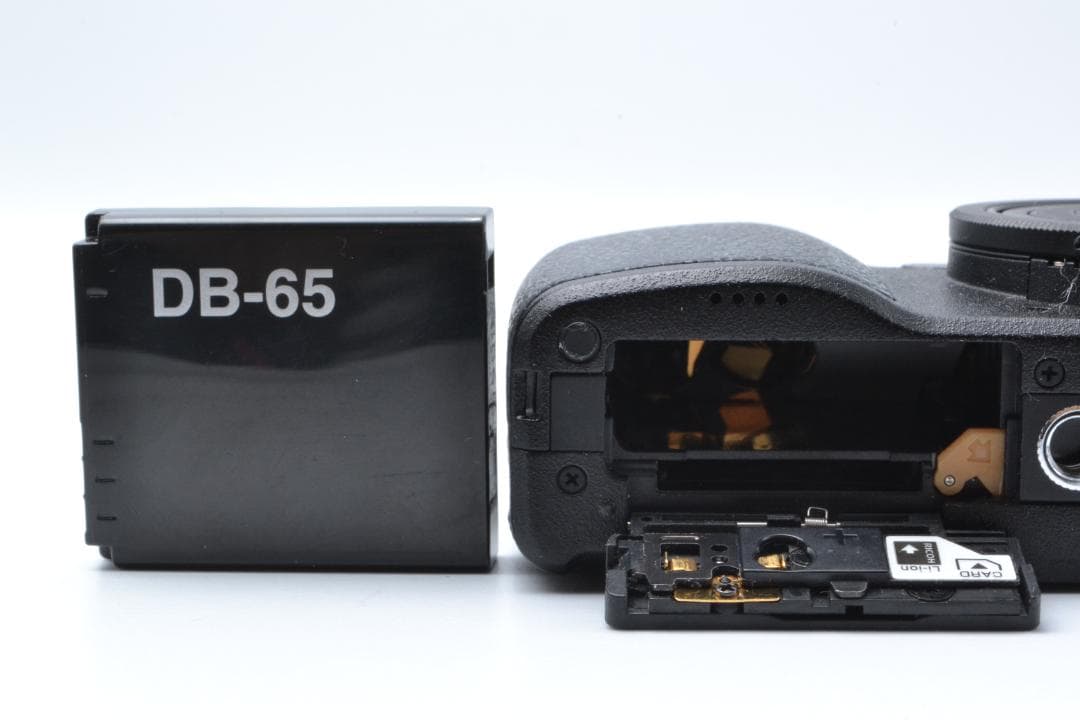 【ほぼ新品】リコー RICOH GR DIGITAL Ⅳ