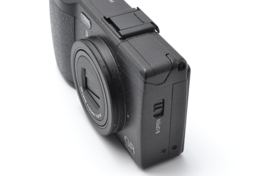 【ほぼ新品】リコー RICOH GR DIGITAL Ⅳ