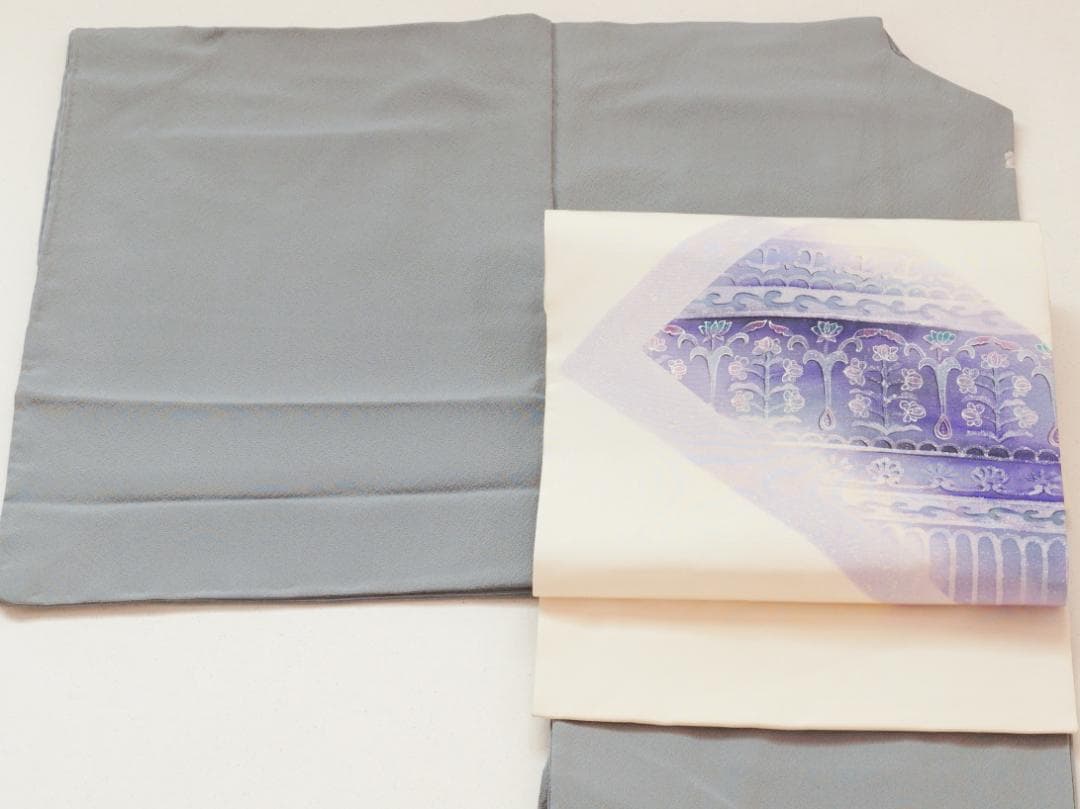 未使用　上品なくすみカラーの色無地