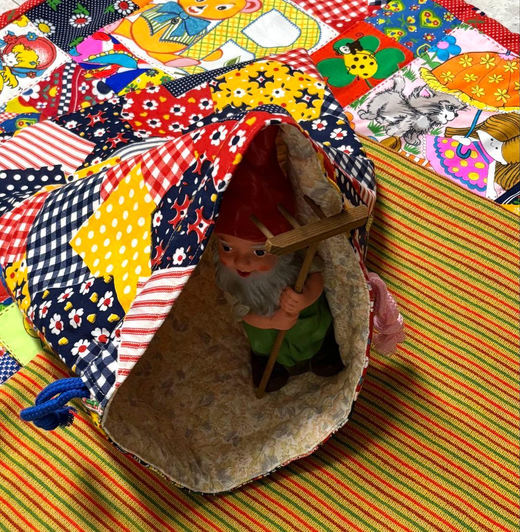 ハンドメイド❇ビンテージレトロパッチワーク❇大きめマットと巾着セット