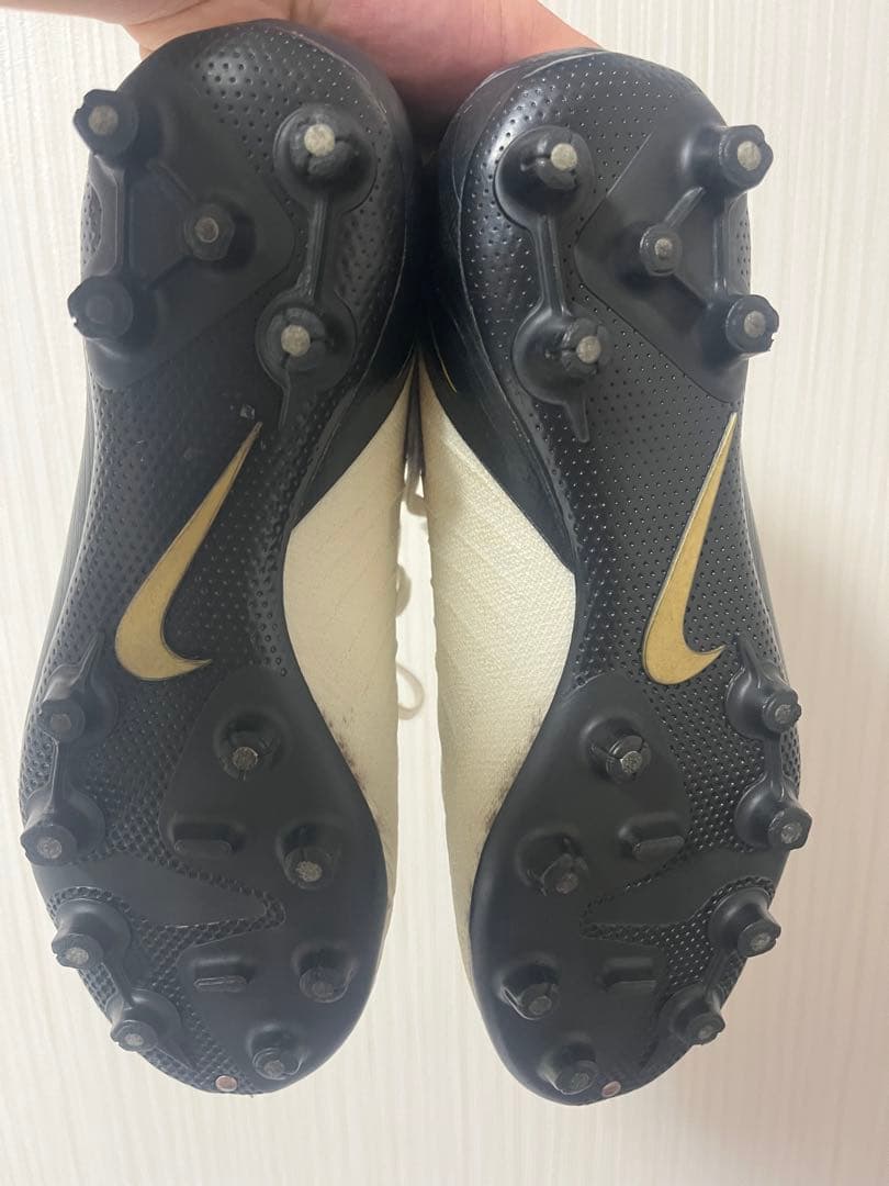 NIKEファントム