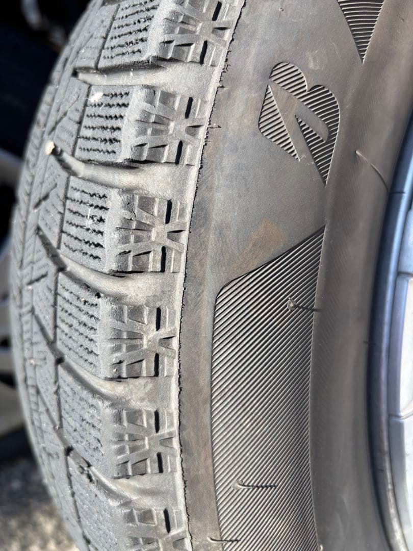 ブリヂストン　プリウス　アルミホイール　スタッドレスタイヤ　195／65R15