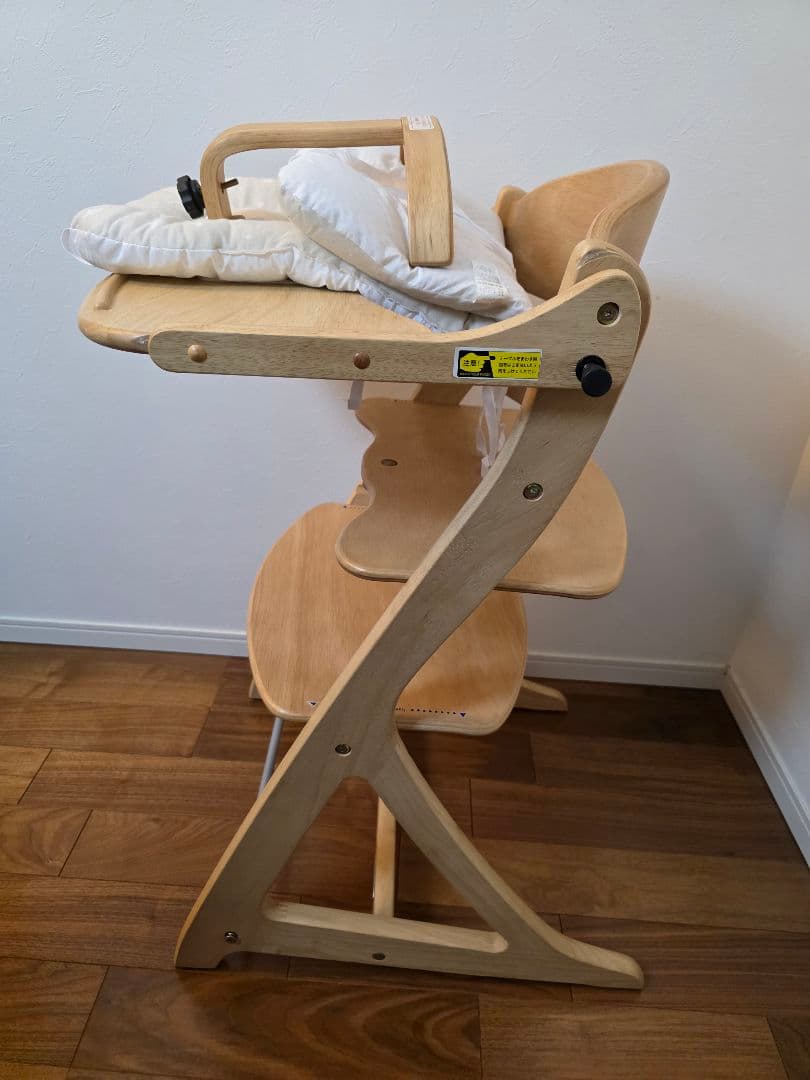 【美品】大和屋　すくすくチェアスリムプラス　テーブル　クッション付き