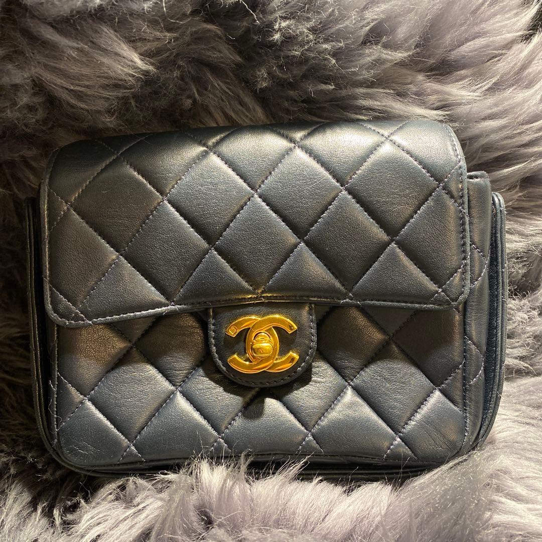 CHANEL レア品　マトラッセ　バック　クラッチバックネイビー
