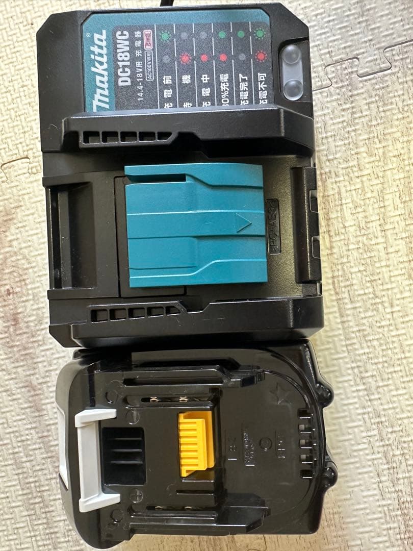 マキタ　CL286FD 掃除機　クリーナー　18V オリーブ　充電器付き