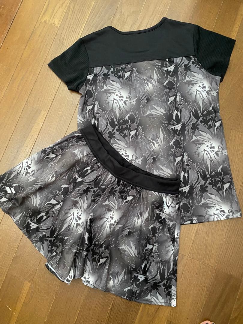 テニスセットアップ　上下　セントクリストファー　エレッセ スリクソンパラディーゾ