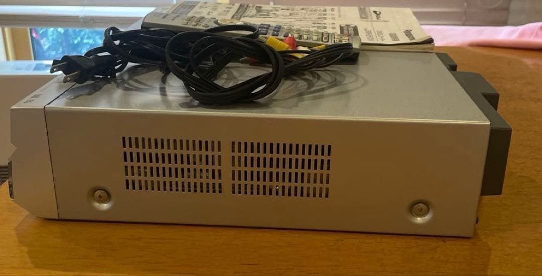 Panasonic DMR-EH70V-S DVDビデオレコーダー