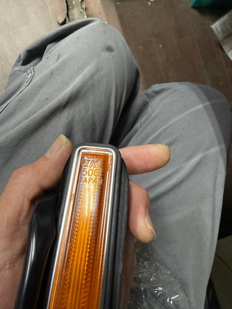 ブルーバード510用純正ウィンカー 26160-A8600