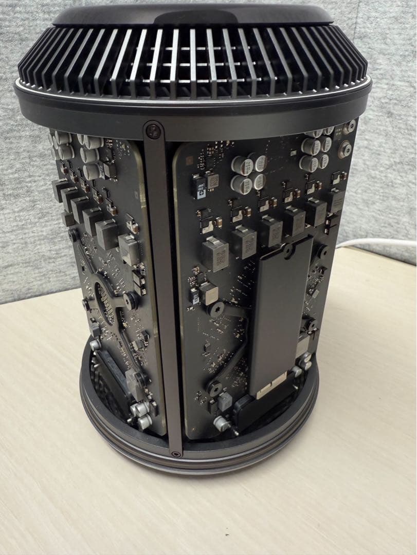 Mac Pro/Monterey/D500×2/6コア/32GB/SSD 1TB