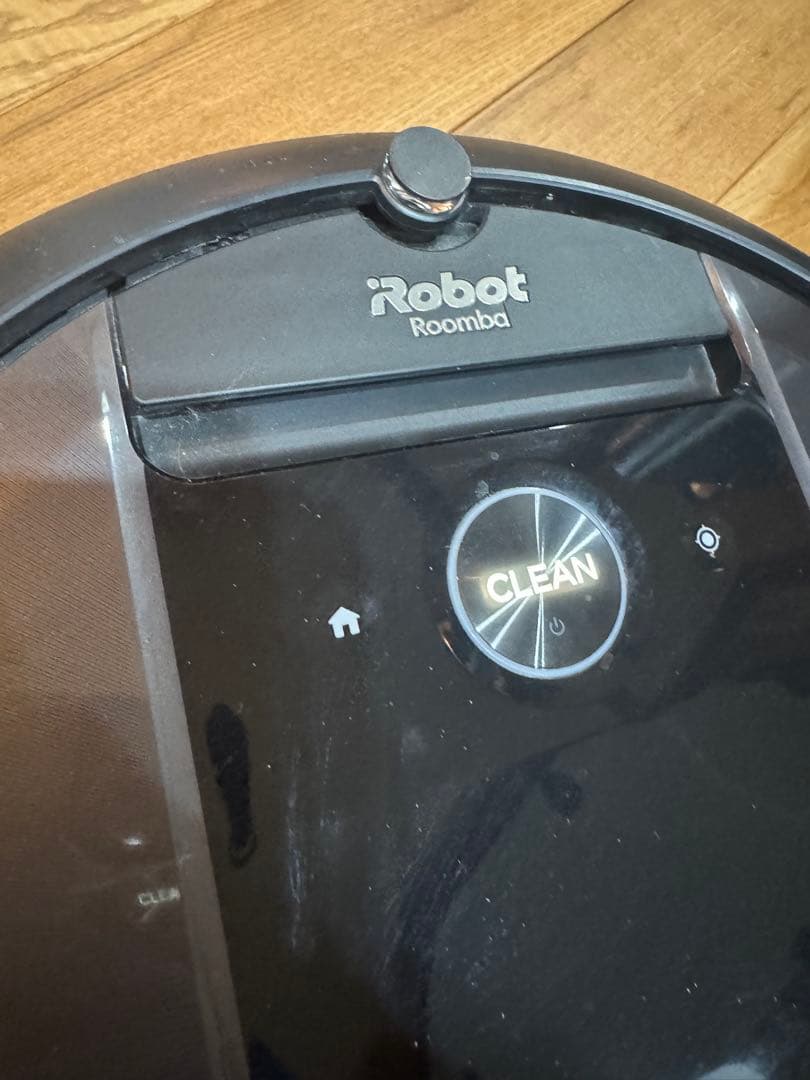 iRobot Roomba i7＋自動掃除機本体 充電ドック付き