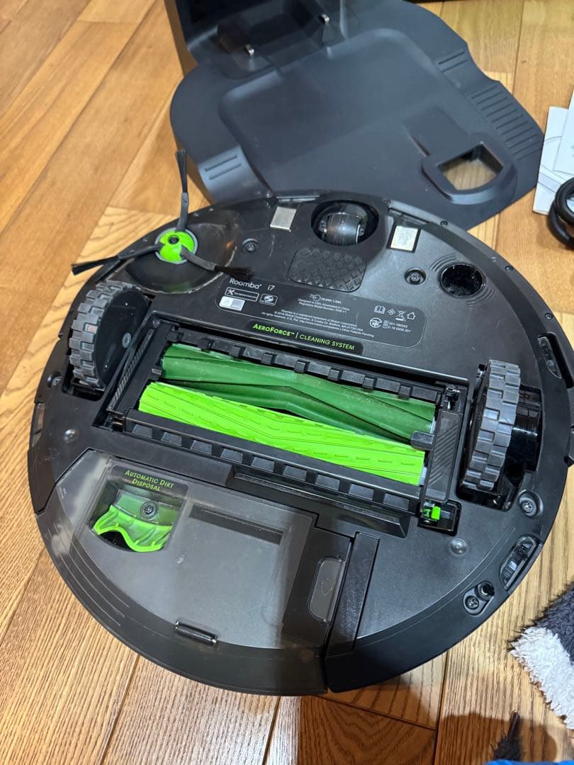 iRobot Roomba i7＋自動掃除機本体 充電ドック付き