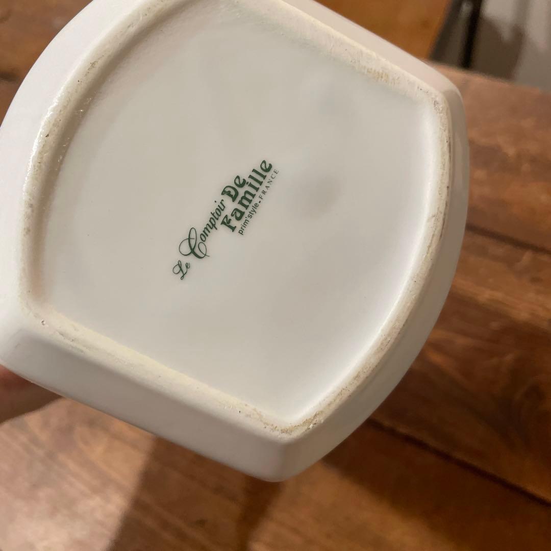 コントワールドファミーユのキャニスター