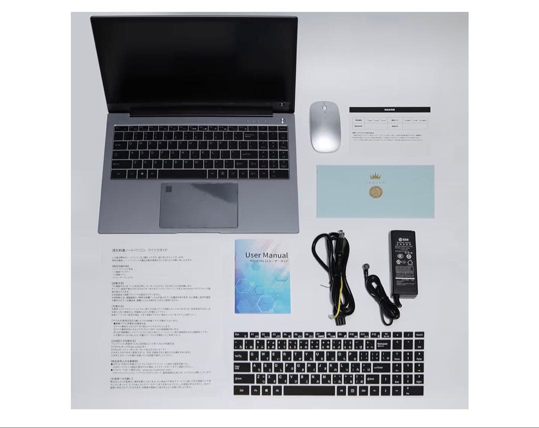 Intel Core i7 1255U 15.6インチノートPC