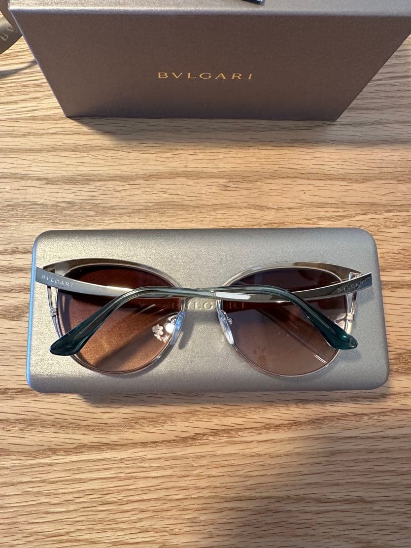 BVLGARI キャットアイ サングラス