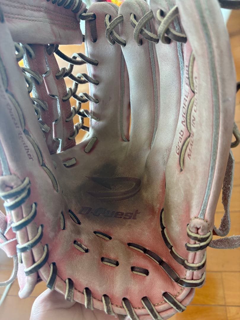 Dクエスト 硬式外野用グローブ 赤