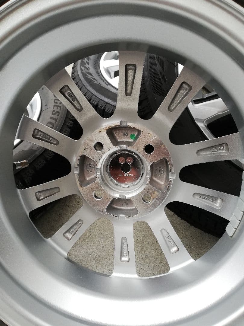 14インチ ブリザック スタッドレスタイヤ ホイールセット