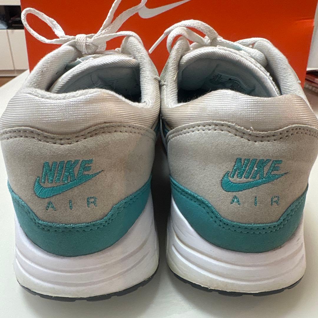 シューズ(男性用) NIKE AIR MAX1 86 OG