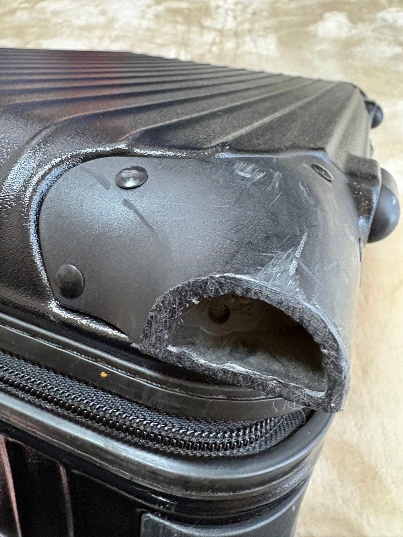 RIMOWA 機内持ち込み32L サルサ　送料込