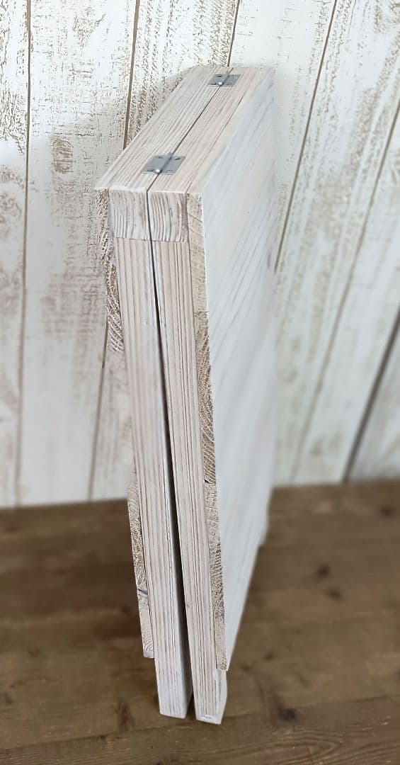 つぼみちゃんページ／Ａ型看板・シャビーホワイト＆リース付きボードの2点