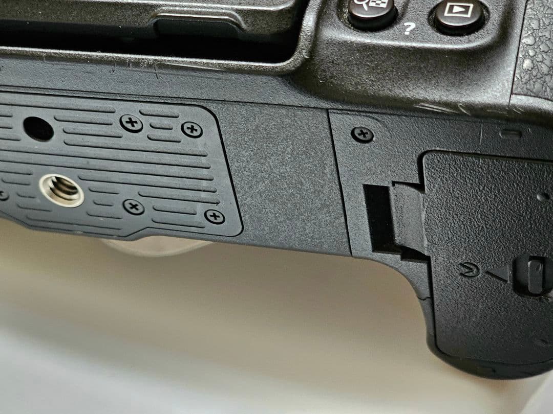 m*u様 Nikon Z8 本体 付属品あり ニコン Z 8