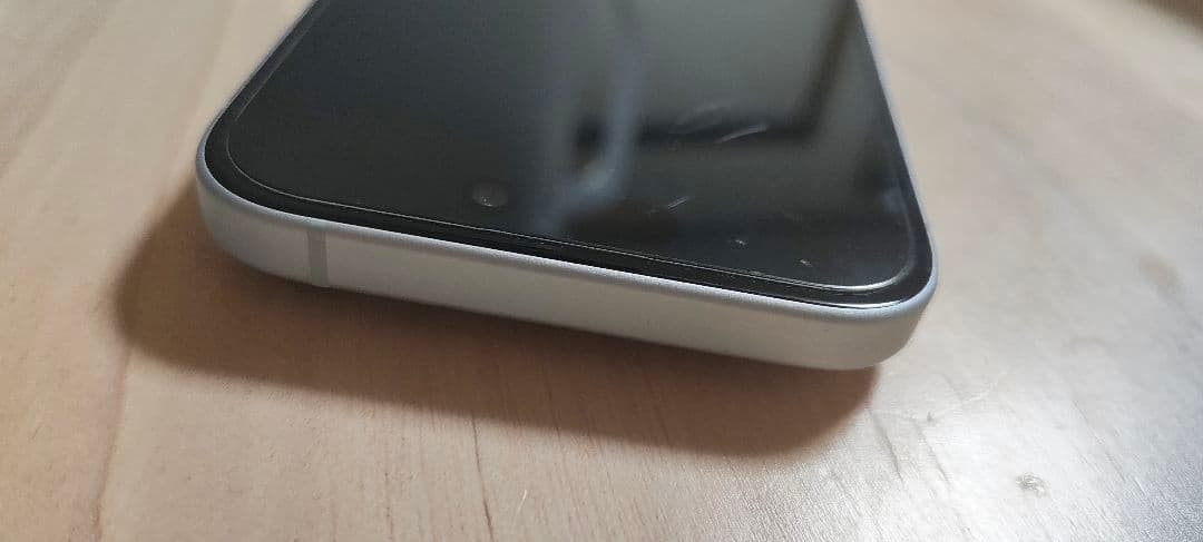 Apple iPhone 15 ブルー