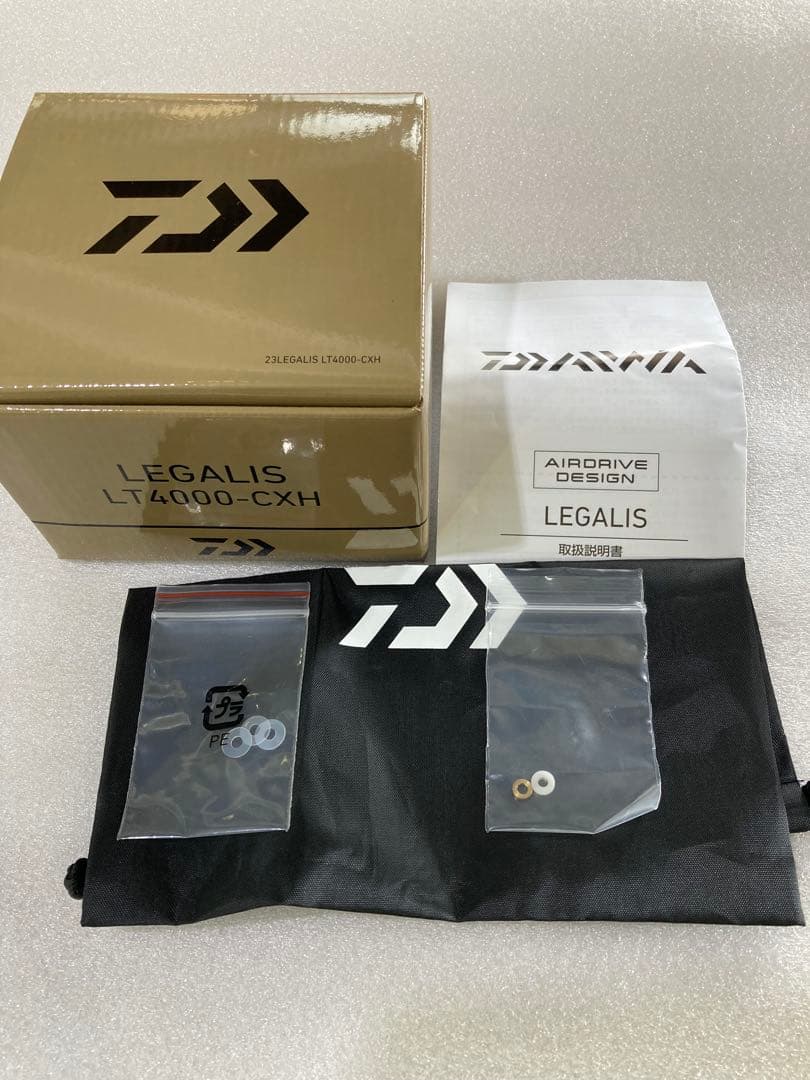 【美品】ダイワ　23レガリス　ＬＴ4000-ＣＸＨ　カスタム品