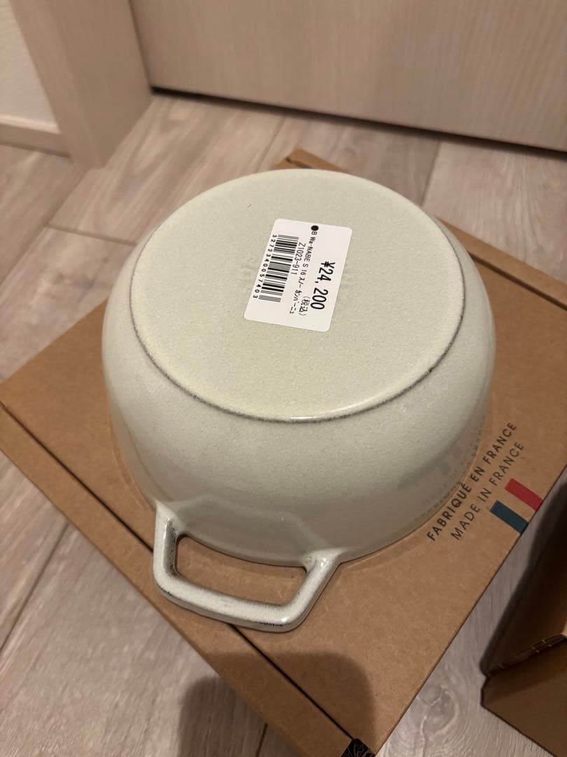 STAUB ココットラウンド＆ Wa-NABE スノーフレークセット