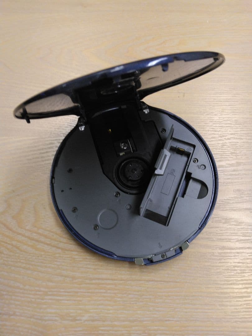 ◇◇SONY ソニー CDウォークマン D-NE20 2005年製 動作品◇◇