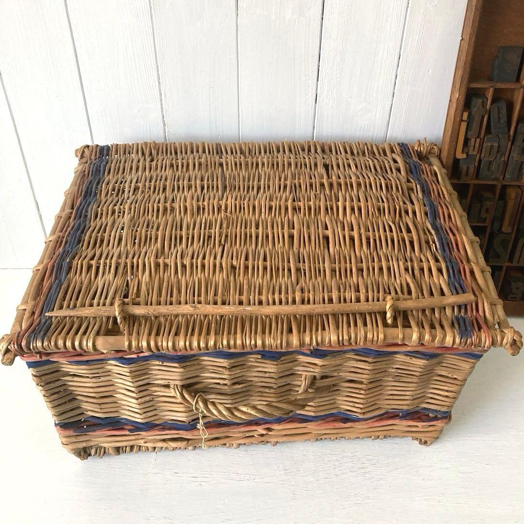イギリスアンティーク 籐のピクニックバスケット