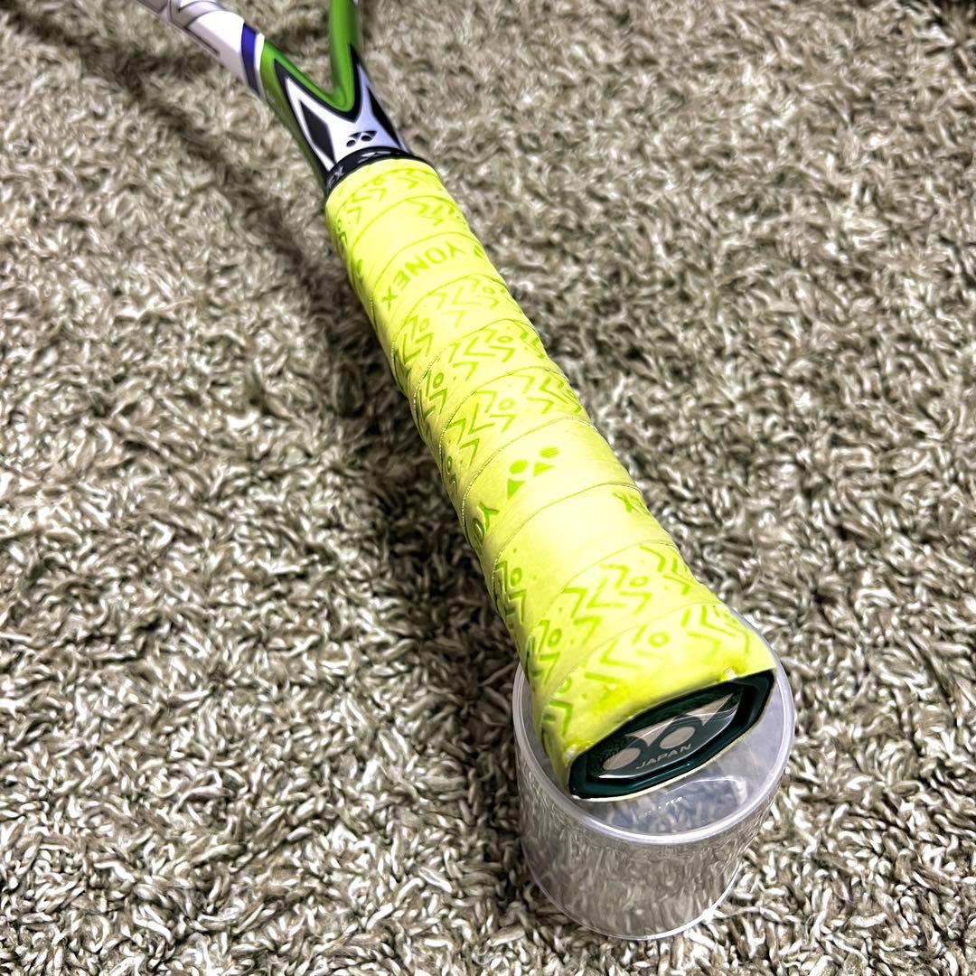 極美品　YONEX LASERUSH 5V 軟式ラケット　UXL1 ライム
