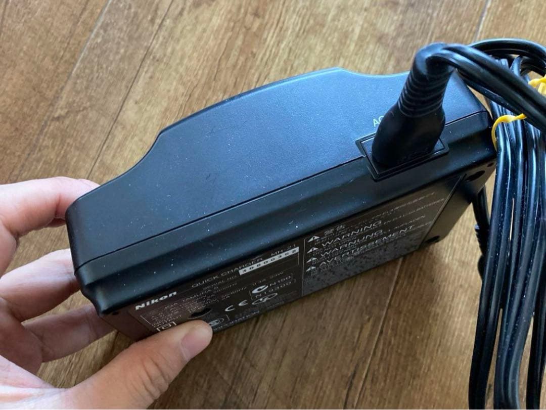Nikon ニコン quick charger MH-21