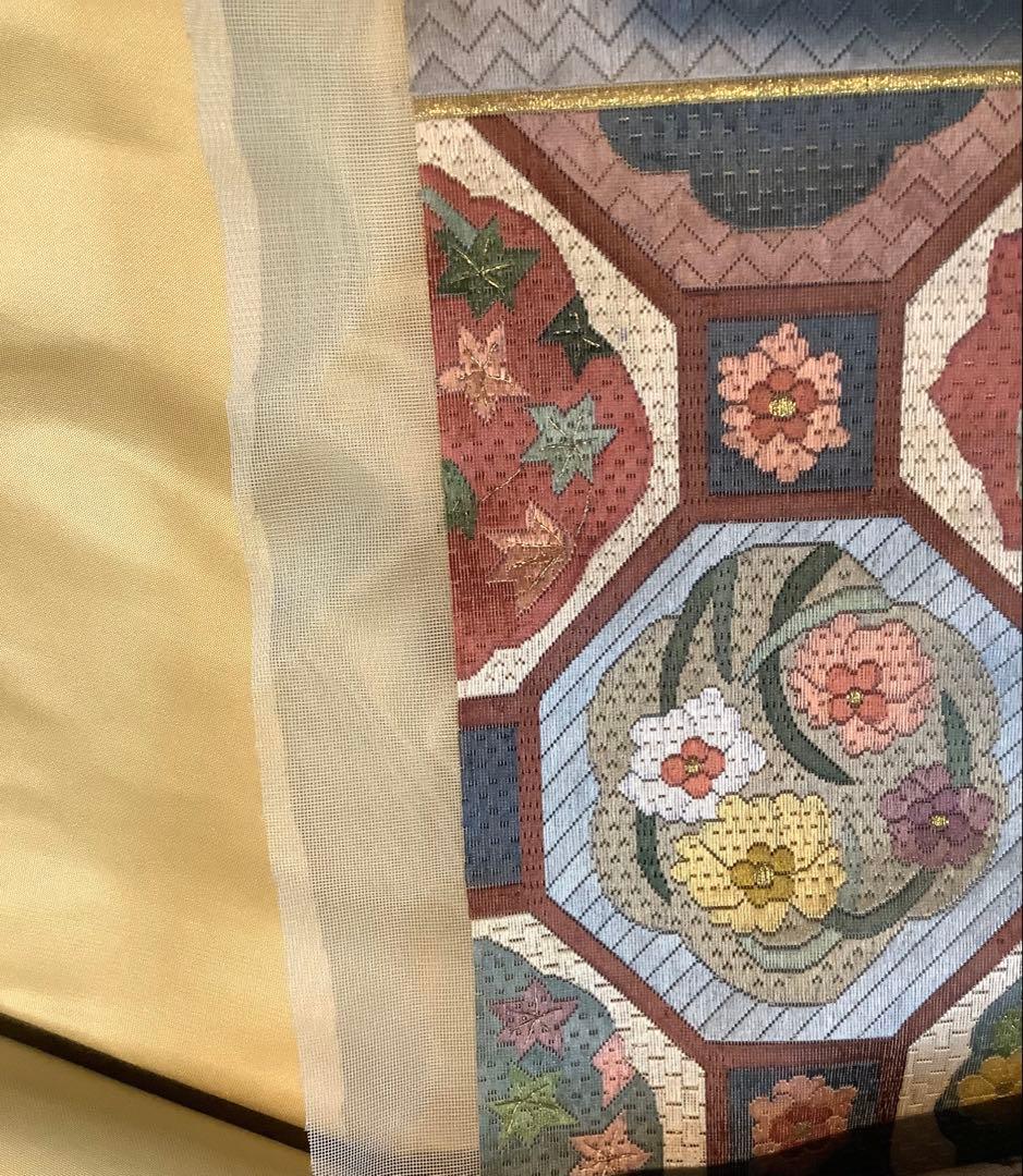 帯端切れ / 西陣【絽刺し】蜀江文様 総刺繍 幅32×226㎝ タペストリー等に
