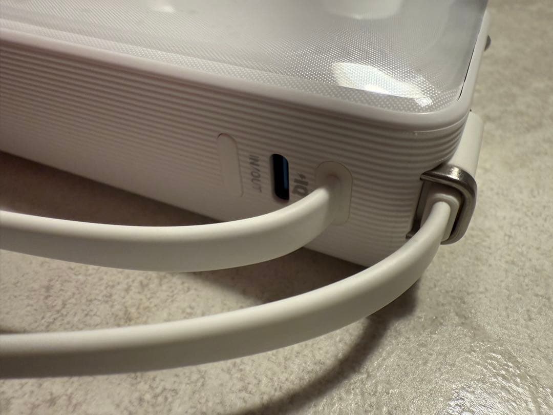 【未使用品】Anker モバイルバッテリー