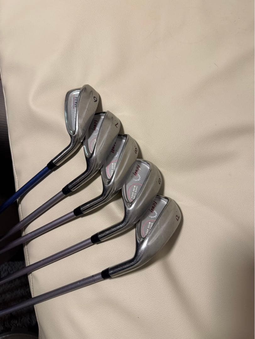 【送料込み】激安　レディースゴルフセット　フィットウェイ　ゴルフバッグ付き