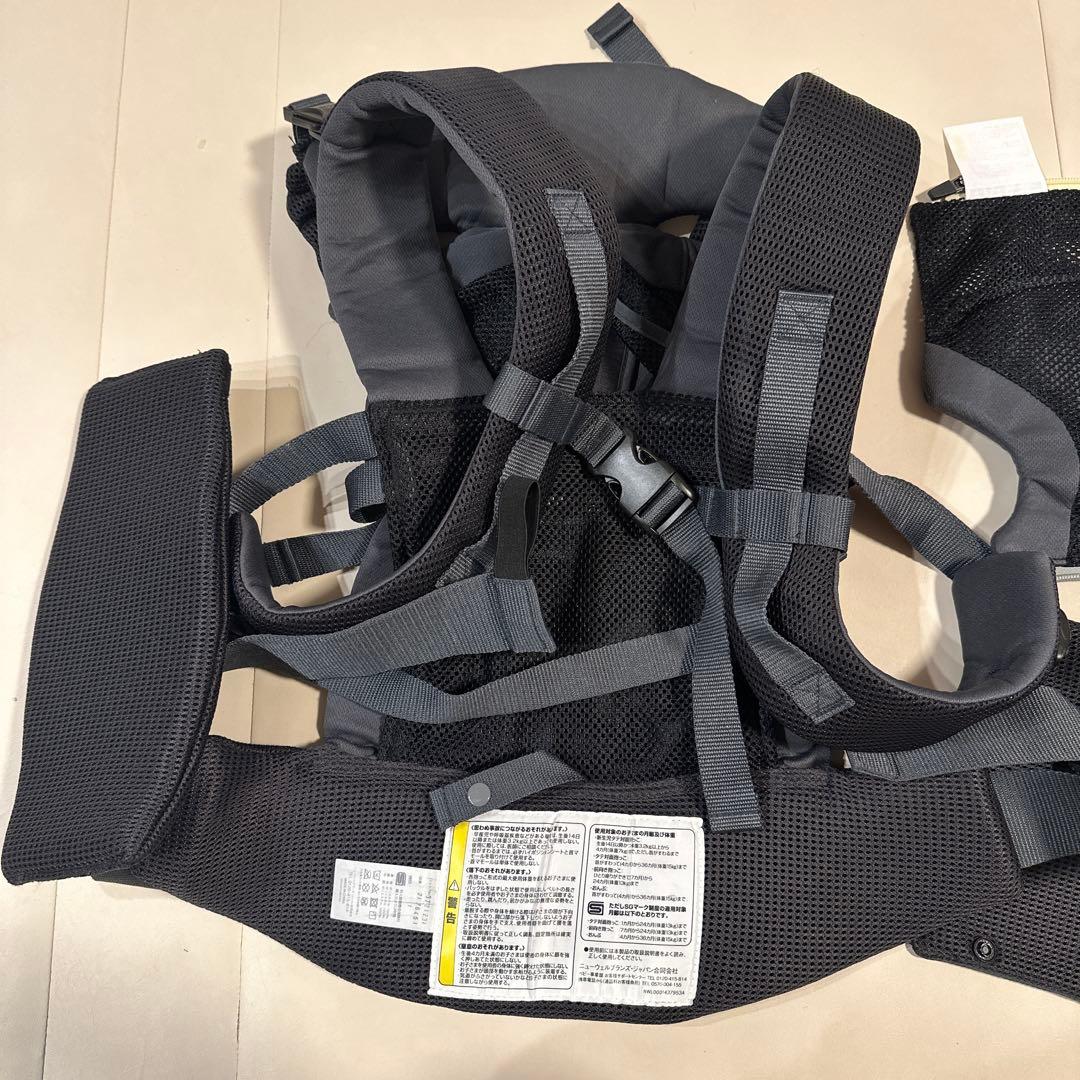【値下げしました】Aprica ラクリス　抱っこ紐　ダークグレー