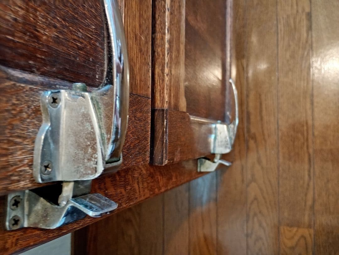 【値下げ中】昭和レトロ　 木製ダブルドア冷蔵庫・保冷庫