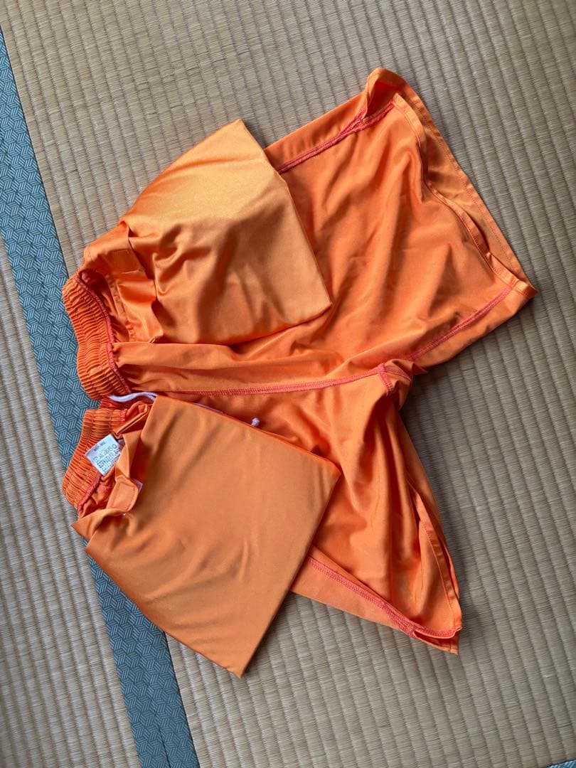 サッカーウェア 上着Lサイズ オレンジ、ウエスト80cm