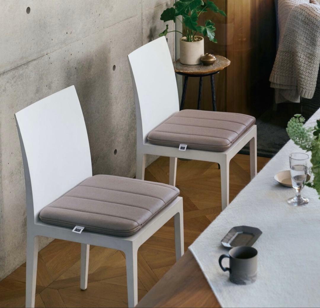 エアウィーヴ　座クッション　座布団　グレー