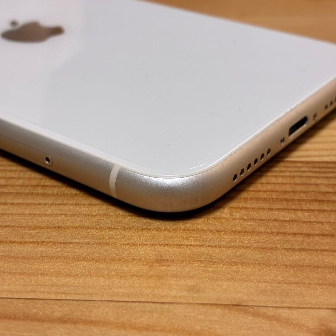 あ*ふ様 バッテリー新品　iPhone 11 64GB SIMフリー　美品　おま
