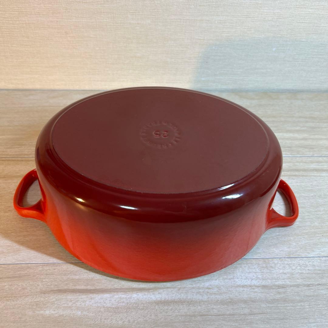 ルクルーゼ　ココットオーバル　25cm チェリーレッド　両手鍋　鍋