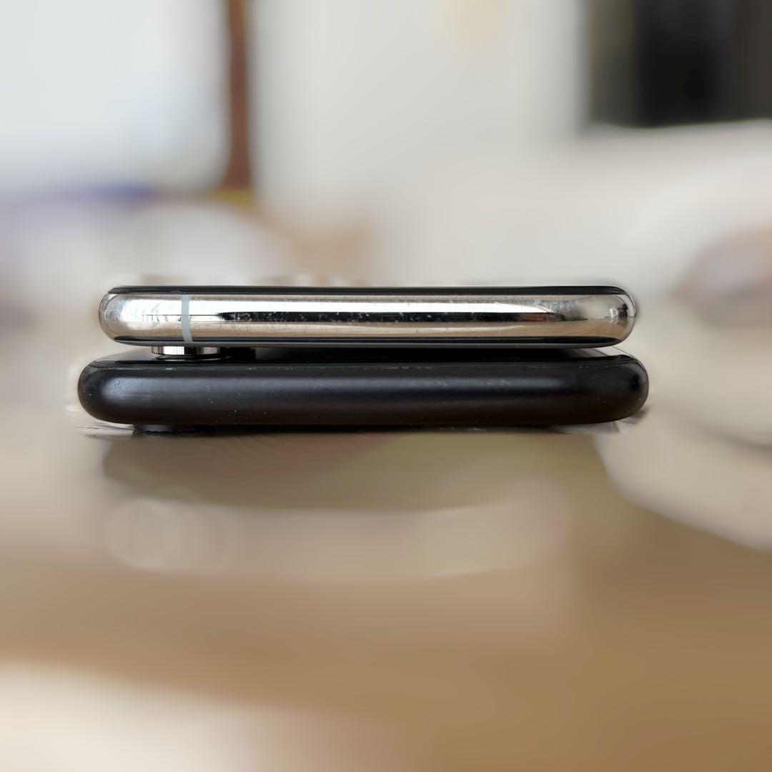 iPhone 本体 XS シルバー XR ブラック 64GB 2台セット