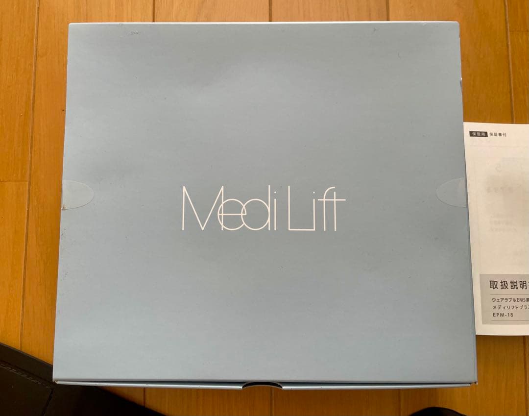 YAMAN MediLiftウェアラブルEMS美顔器メディリフトプラスEPM18