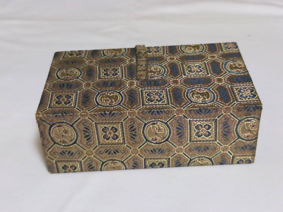 中国 玉　 墨台