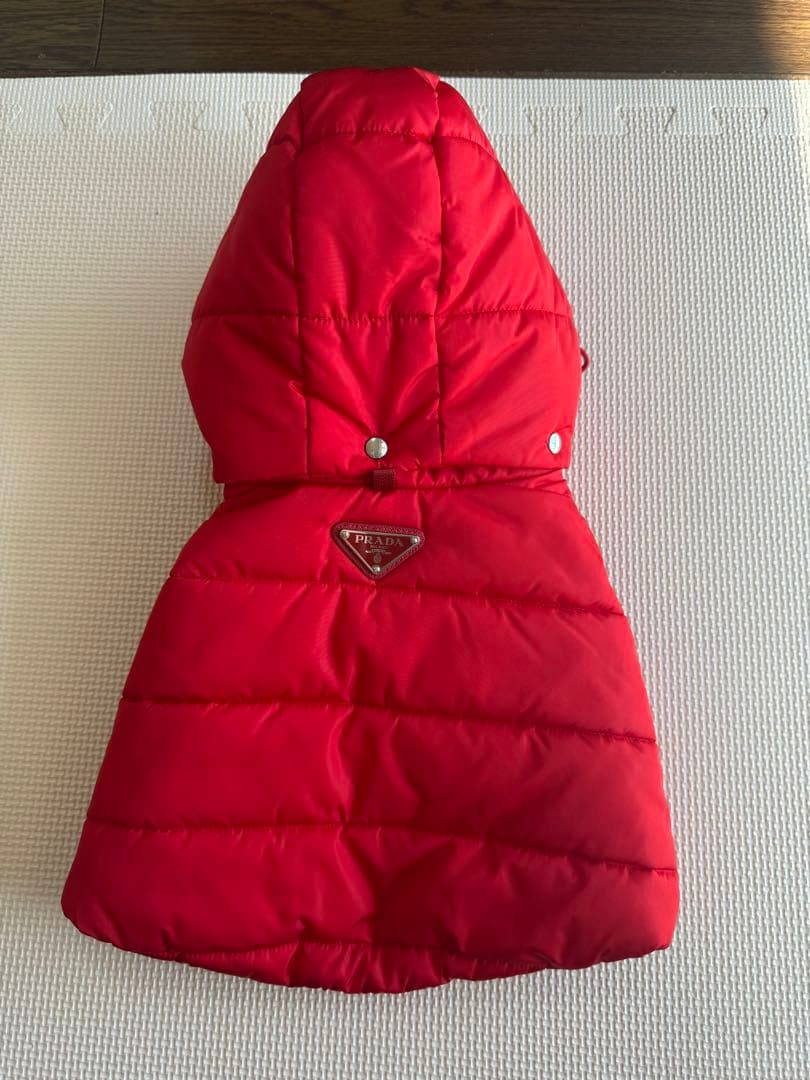 PRADA フード付きダウンジャケット(ペット用) Mサイズ