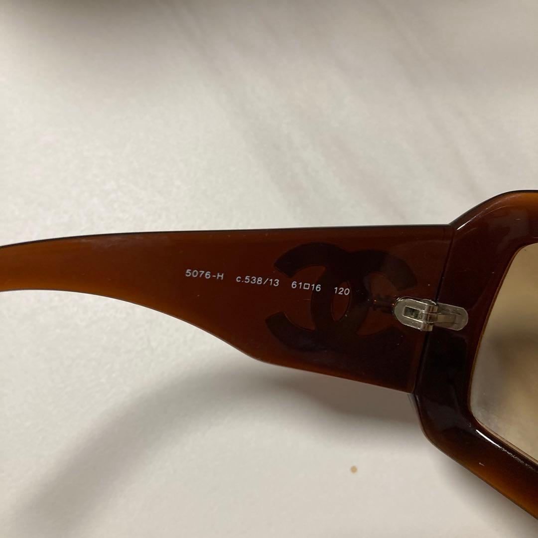 CHANEL ロゴ入りサングラス ブラウン